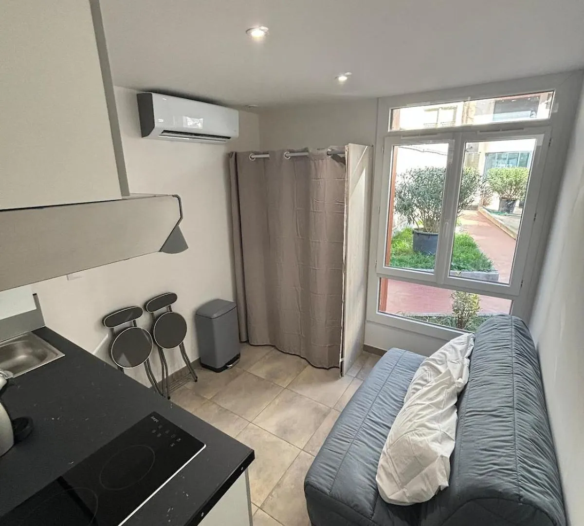 Modern Studio Near Stade Velodrome Metro Station Marseille 0*,